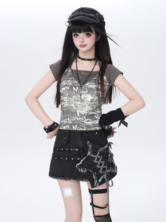 レイヤード風ホルターネックTシャツ