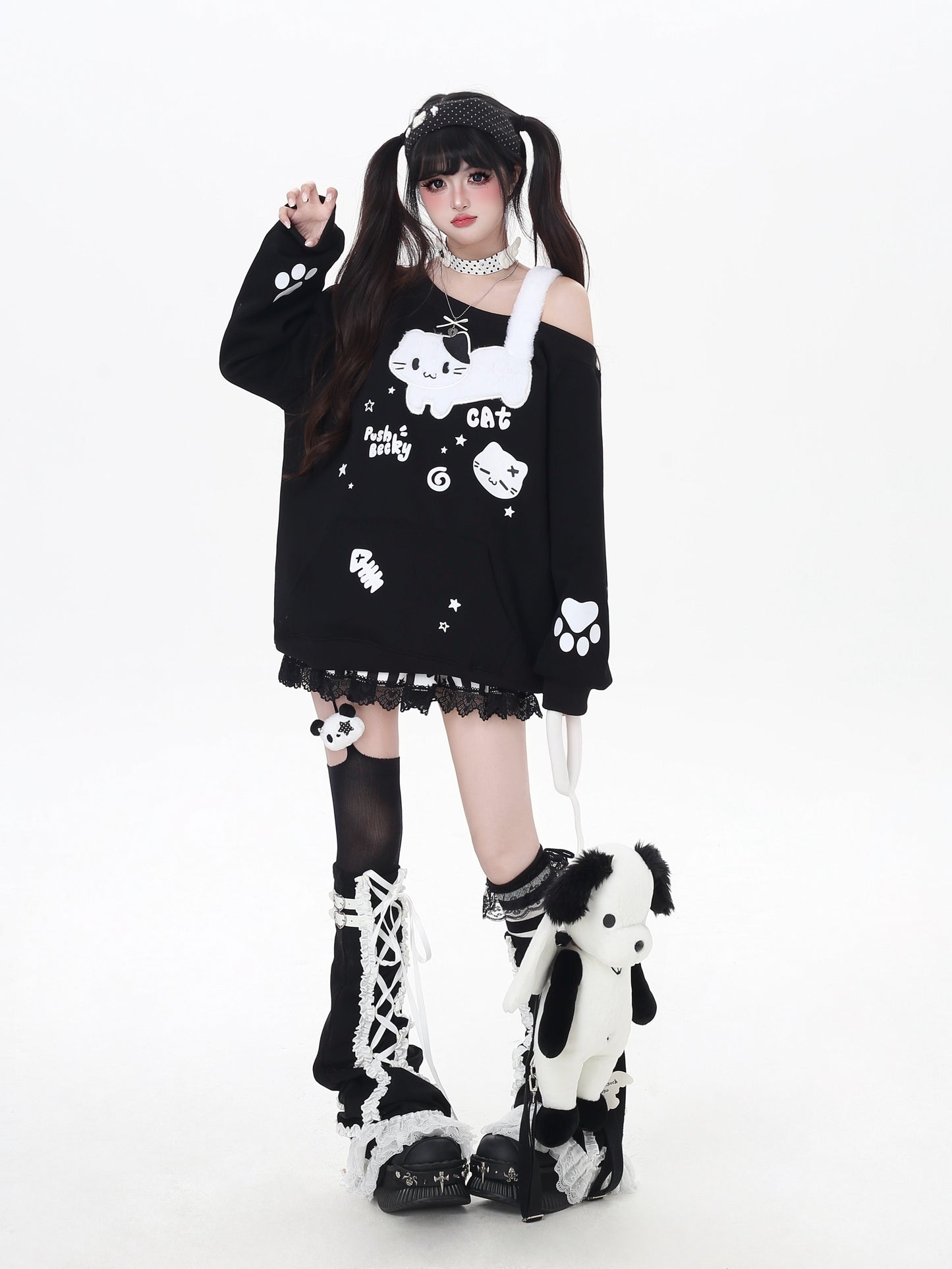 猫柄ふわもこオフショルスウェット