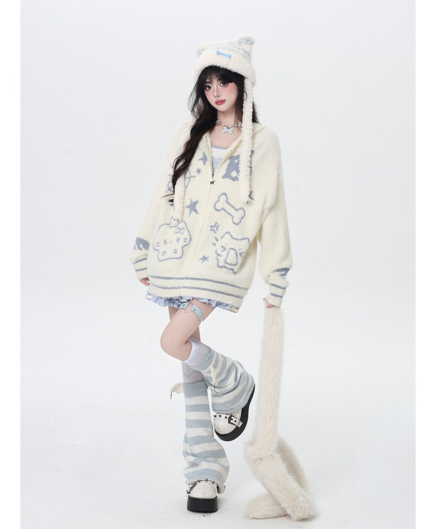 ゆるアニマルパーカー風カーデ／秋冬ゆる地雷コーデ