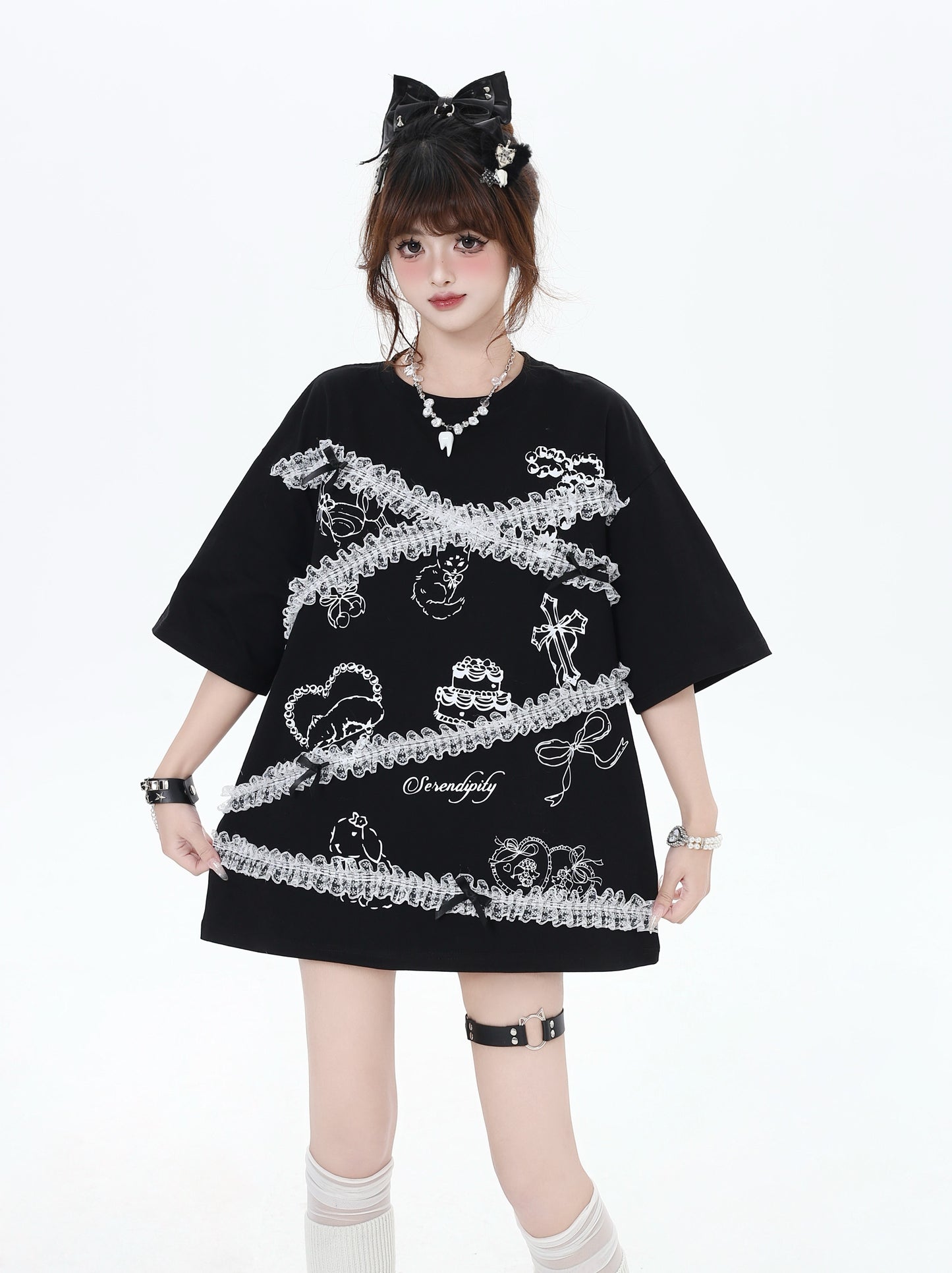 レースフリル＆カートゥーン！黒白ゆるTシャツ