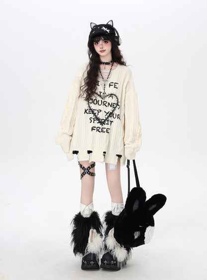 ヴィンテージハート×ダメージVネックゆるカジュアルニット