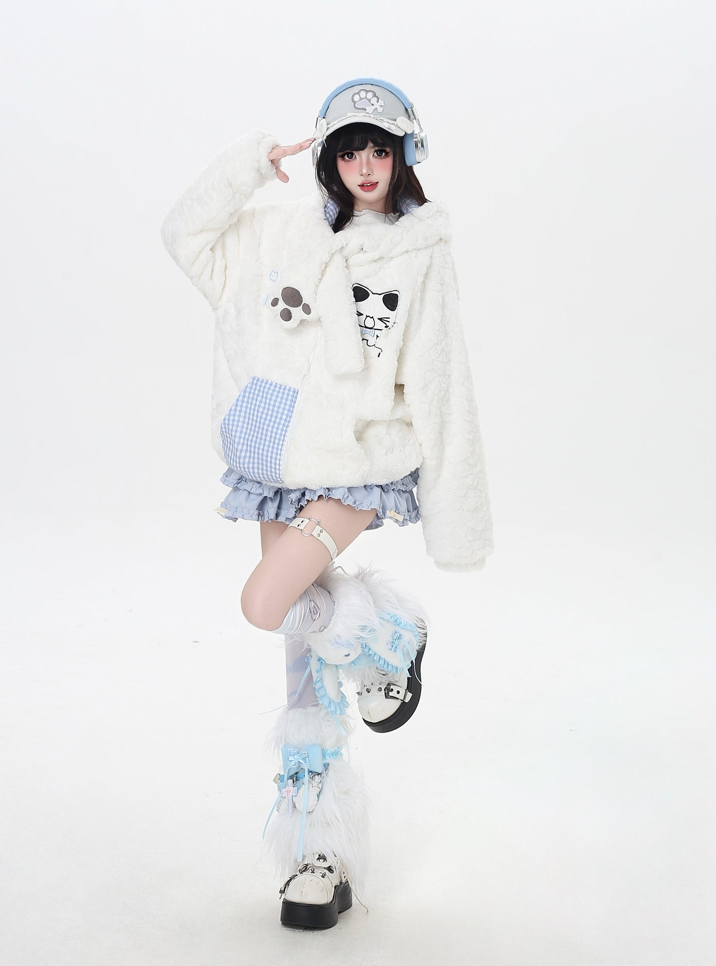 ねこモチーフチェックフード付きボアジャケット