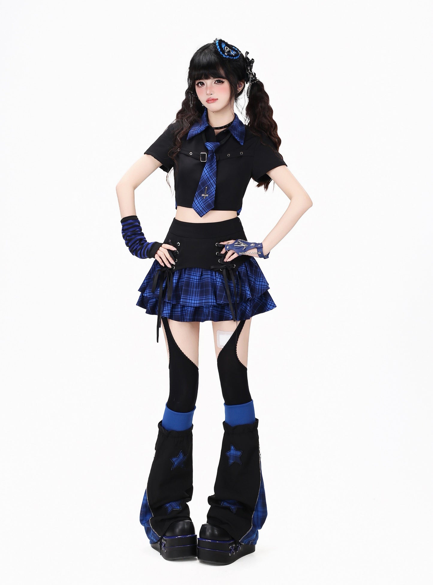 クロスベルトミニスカート