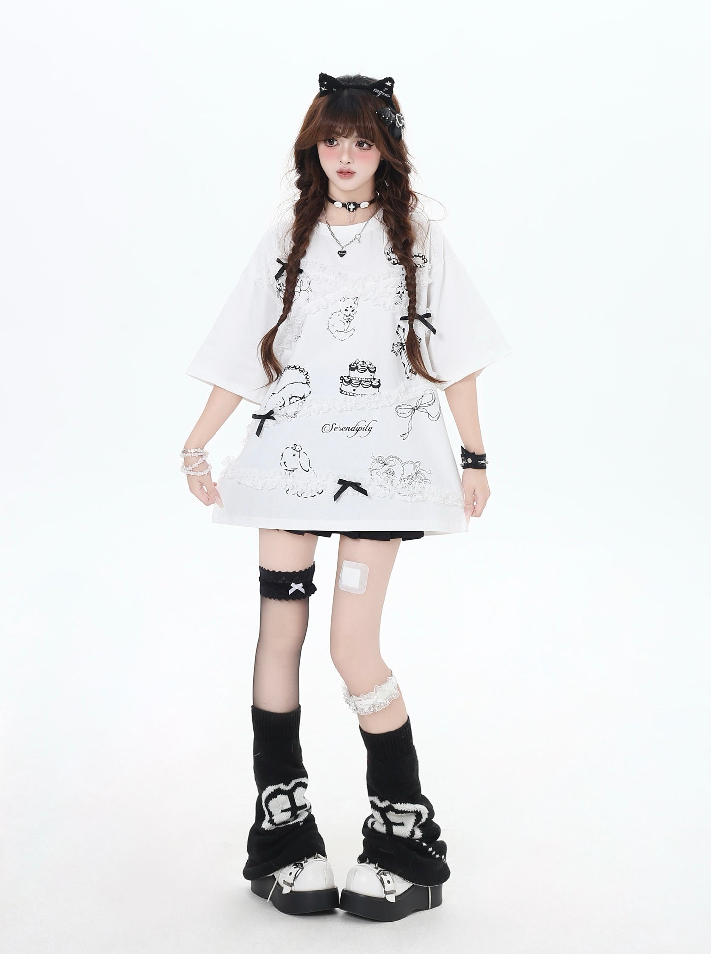 レースフリル＆カートゥーン！黒白ゆるTシャツ