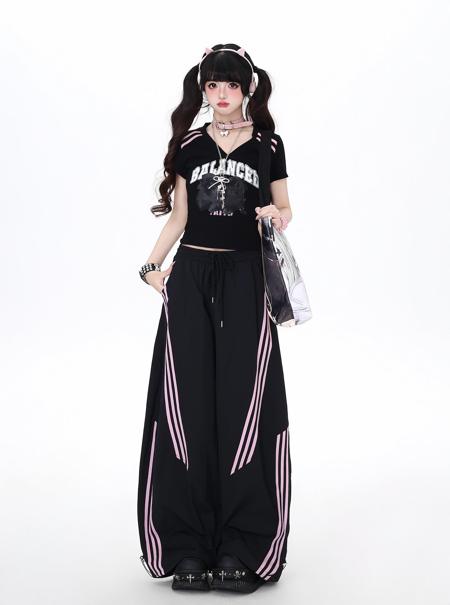 アメカジムード♡ブラック×ピンクボーダーVネックフィットT