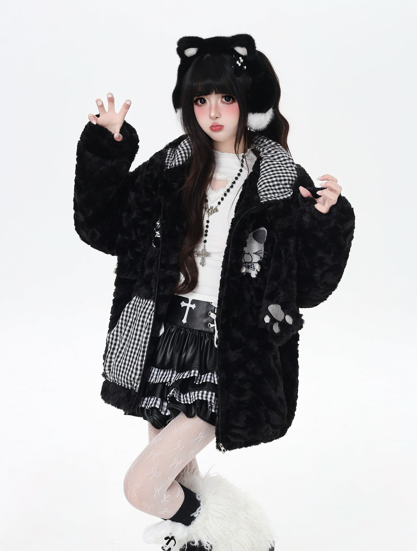 ねこモチーフチェックフード付きボアジャケット
