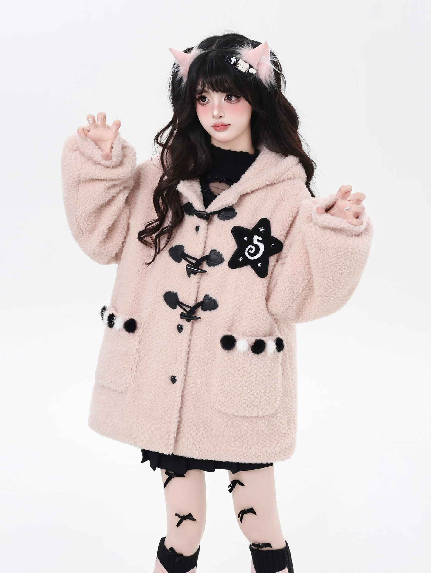 キャットモチーフ刺繍フードボアジャケット