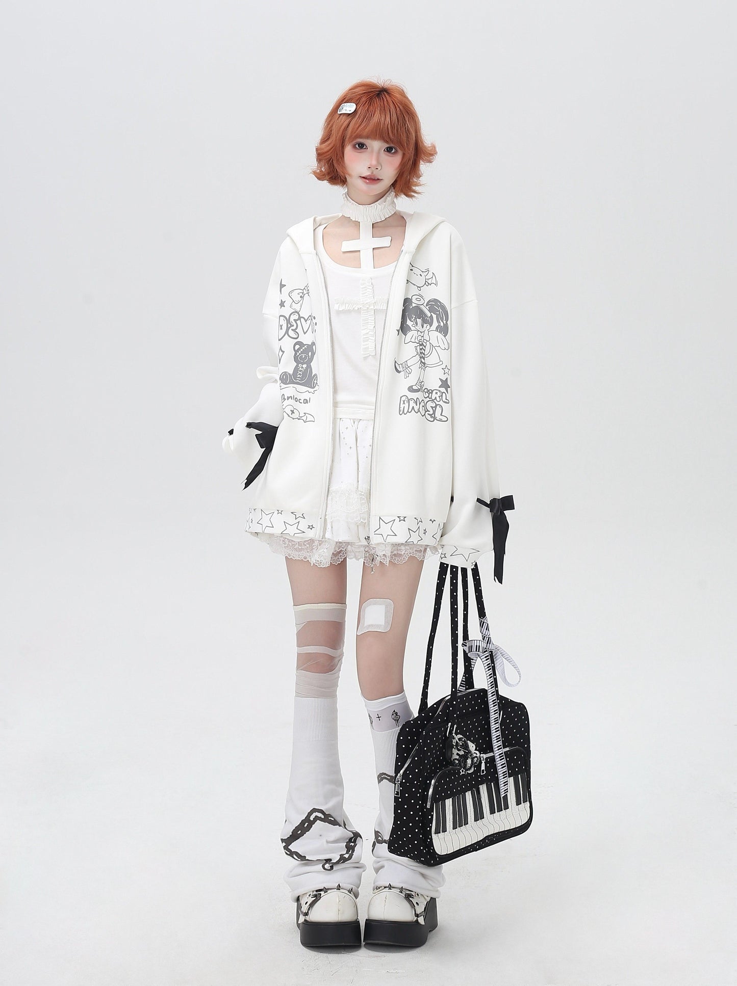 デビルウィング付き ルーズフーディ