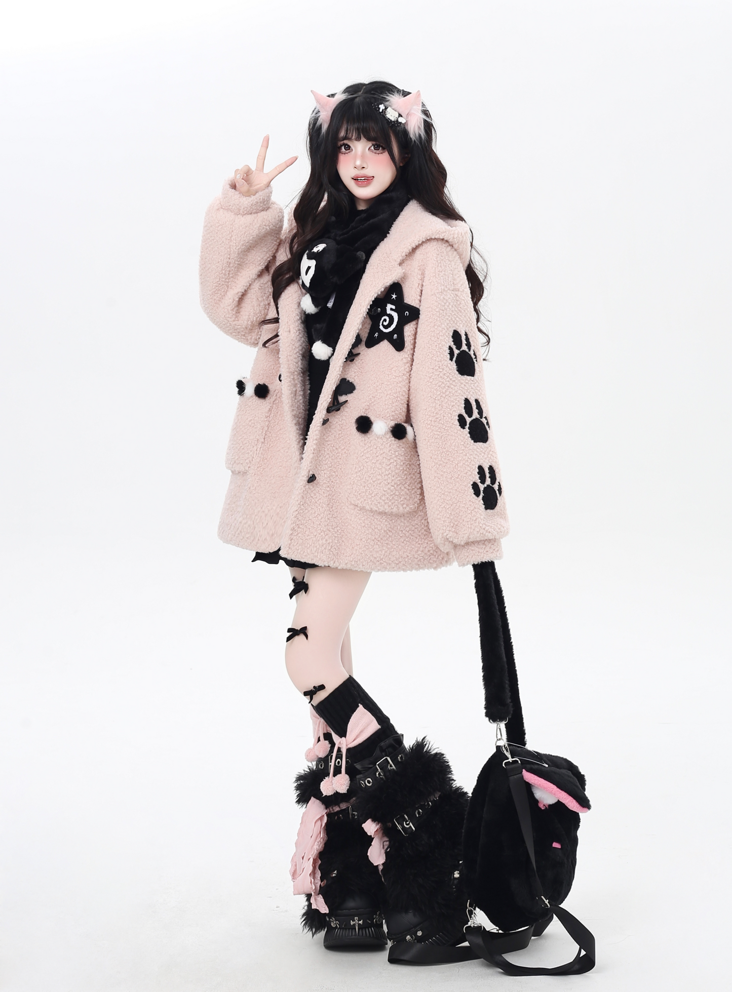 キャットモチーフ刺繍フードボアジャケット