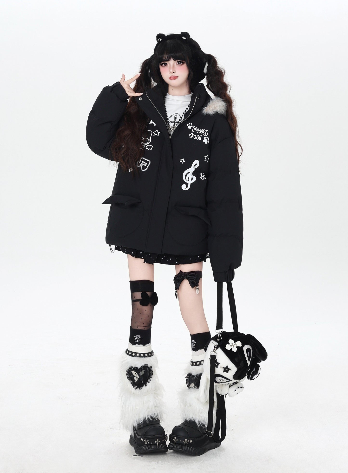 猫モチーフ 音符入り フード付き中綿ジャケット