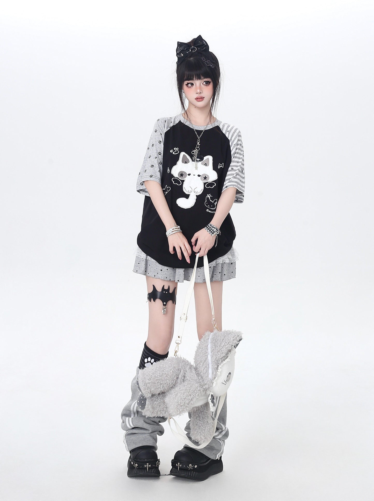 猫モチーフラグランTシャツ