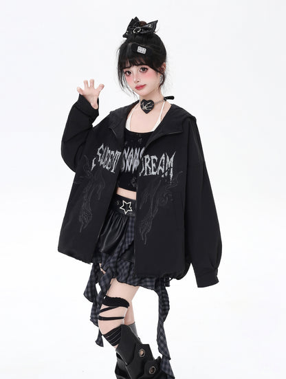 バタフライ×ストリートパーカー｜ゆるゴシックムード