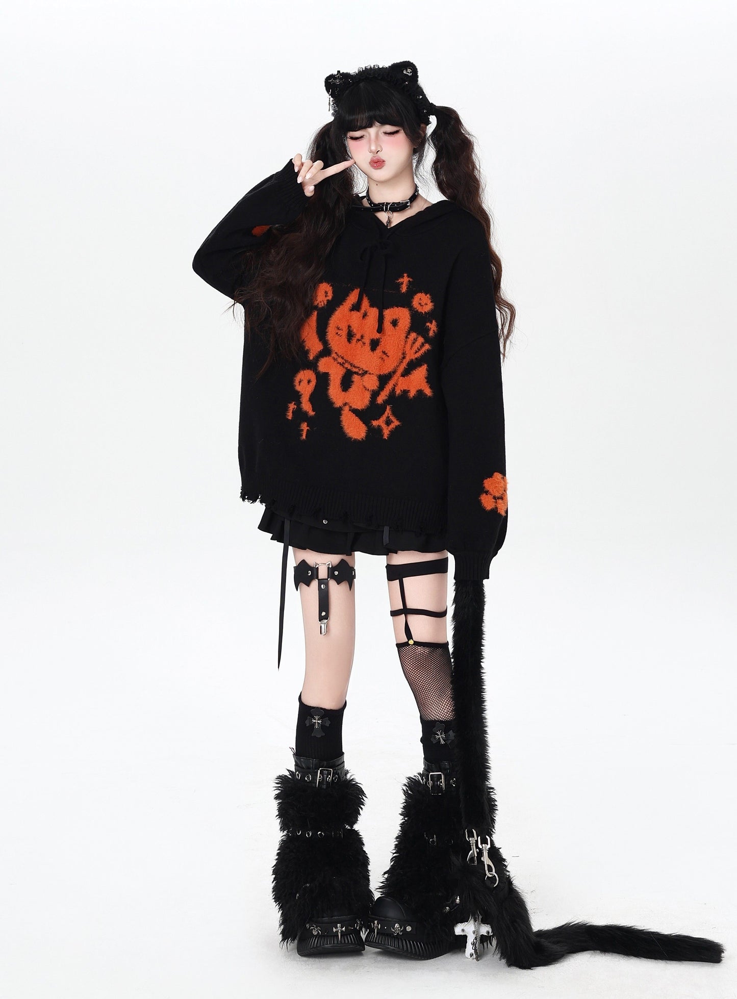 ねこモチーフ フード付きルーズニット｜黒×グレー サブカル