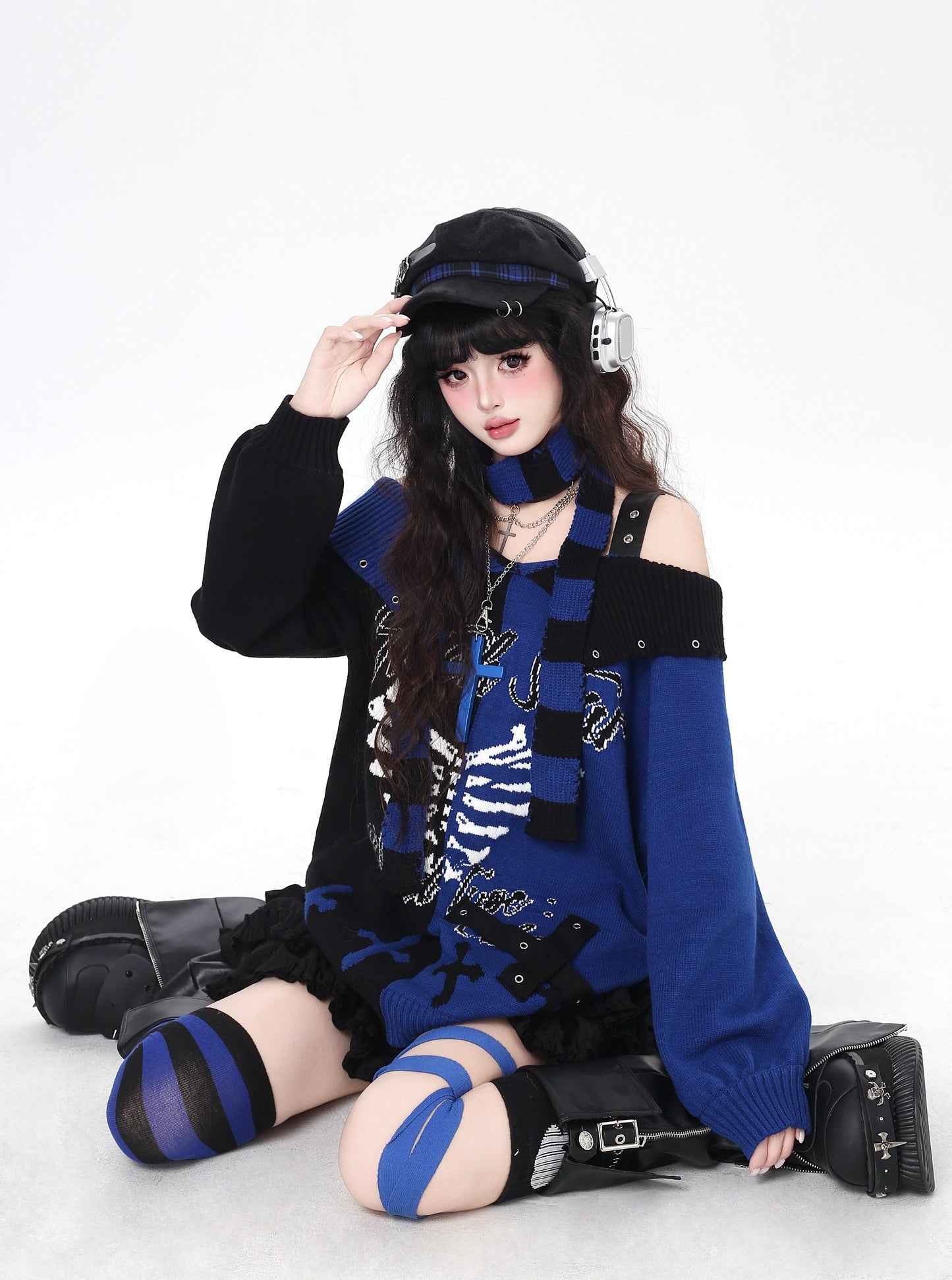 ゴシック 配色 肩見せデザインニット