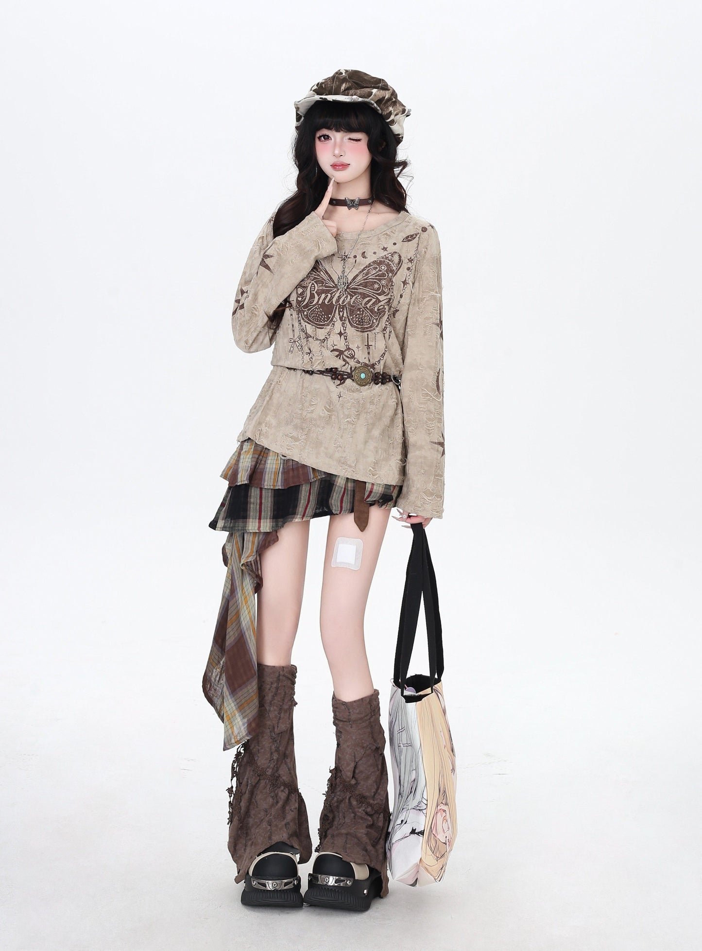 クラッシュ加工 バタフライ柄ロングスリーブT