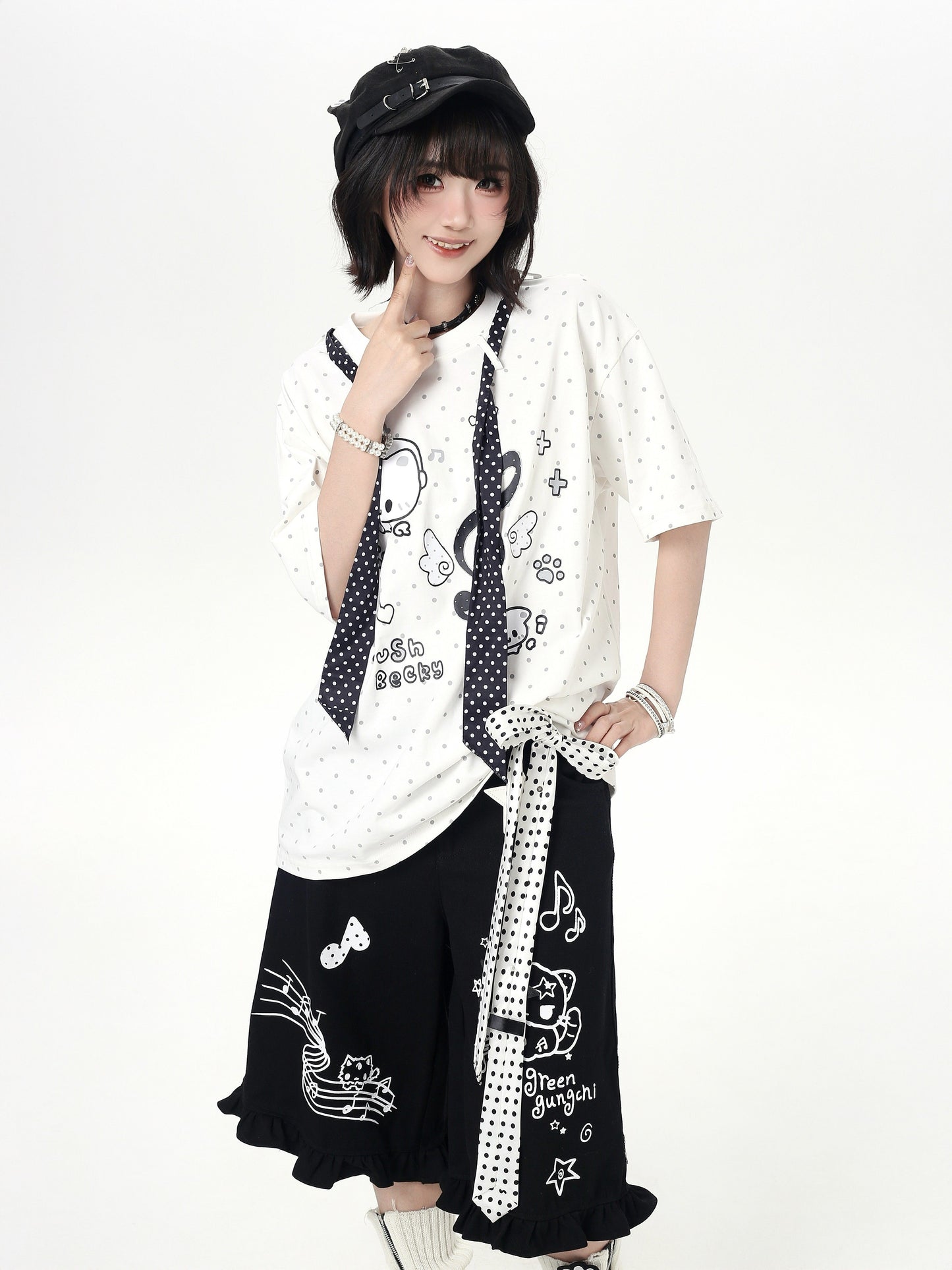 ネコドットタイ付きTシャツ