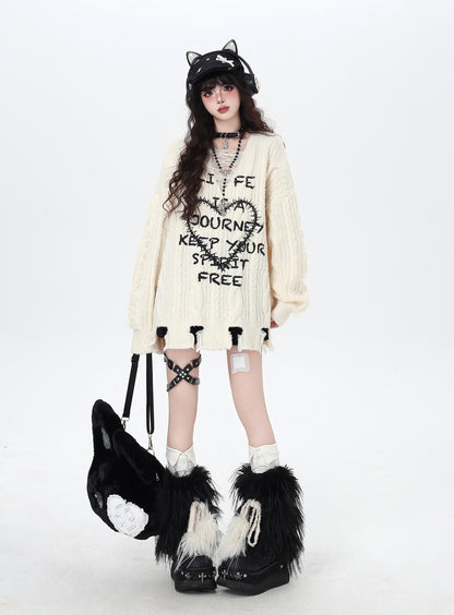 ヴィンテージハート×ダメージVネックゆるカジュアルニット