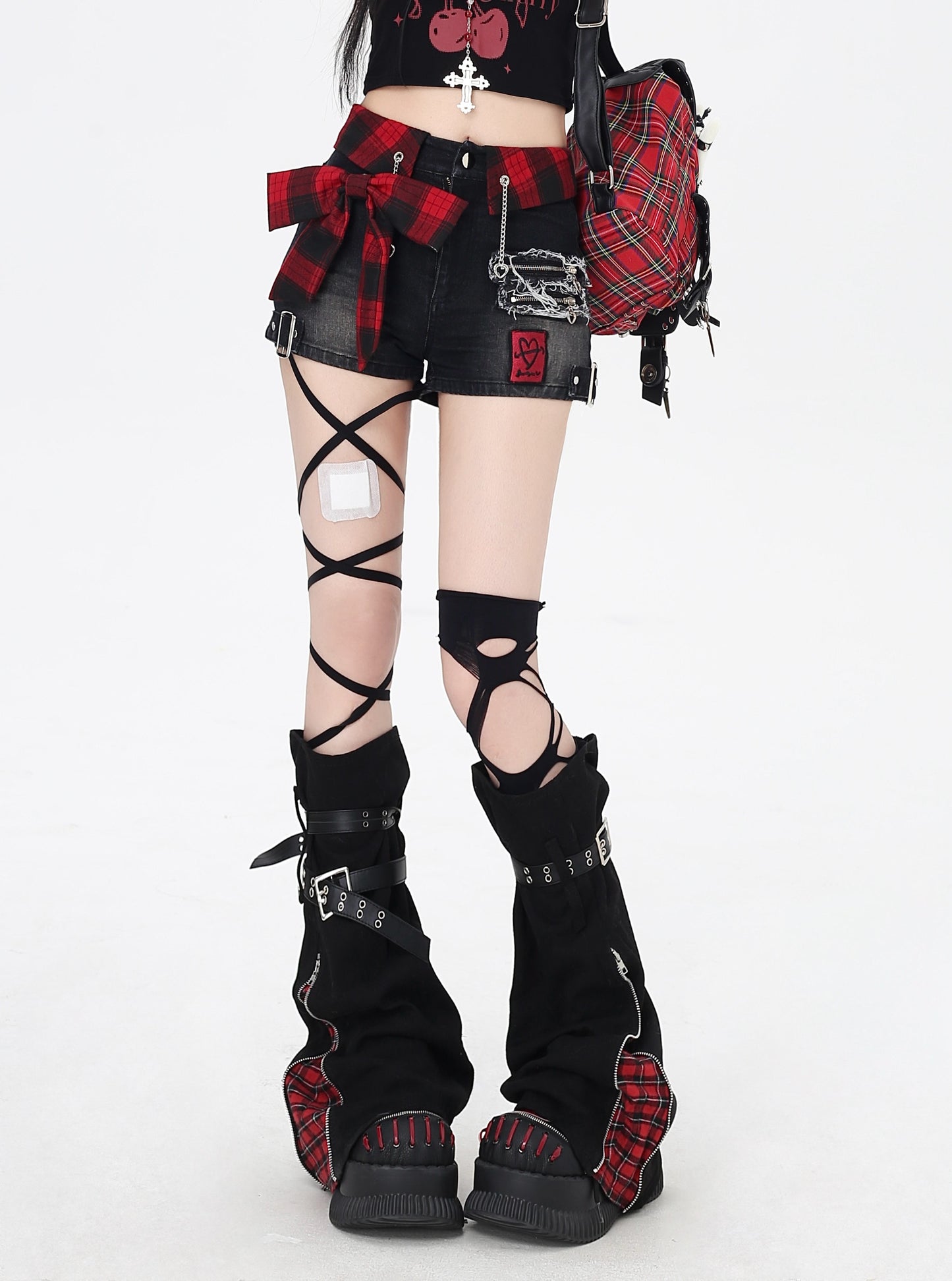 蝶結びデザインフィットデニムショートパンツ