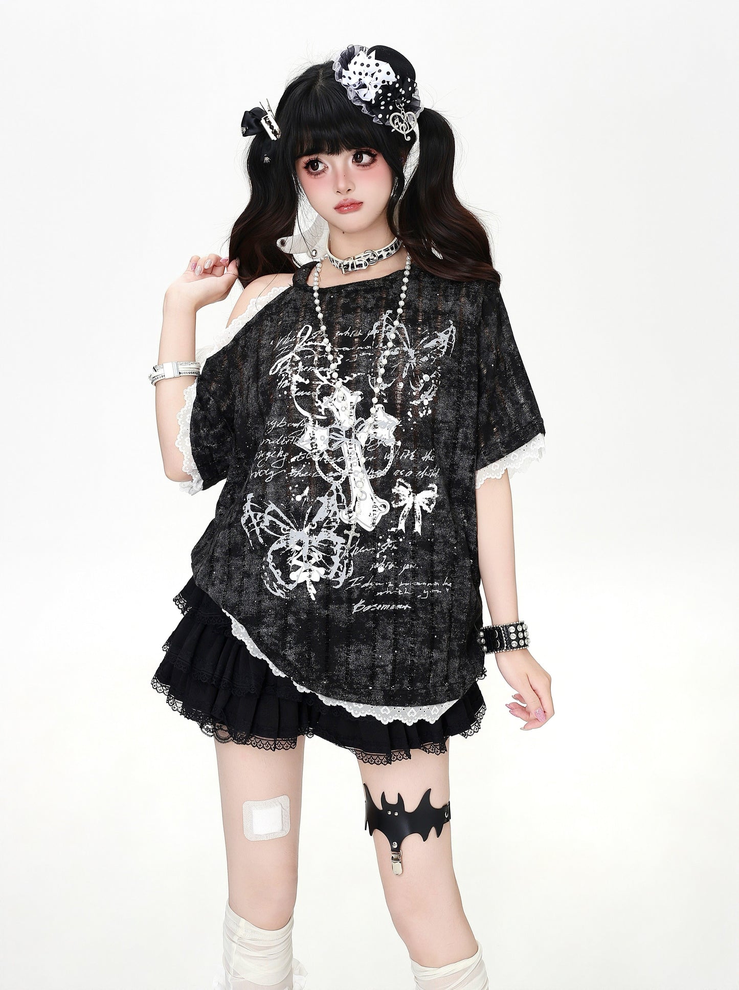 クロスレースオフショルTシャツ
