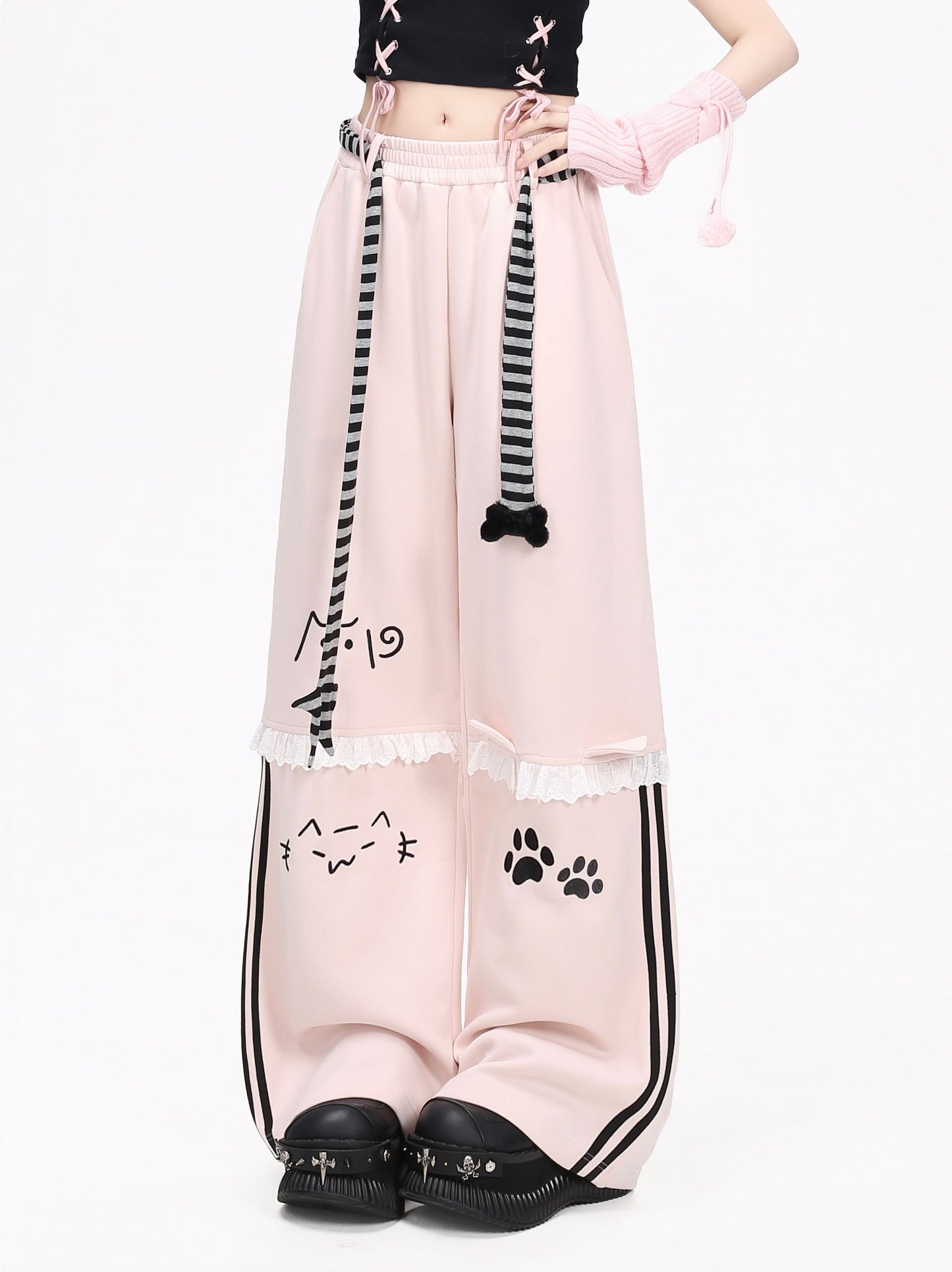 猫刺繍レースワイドパンツ