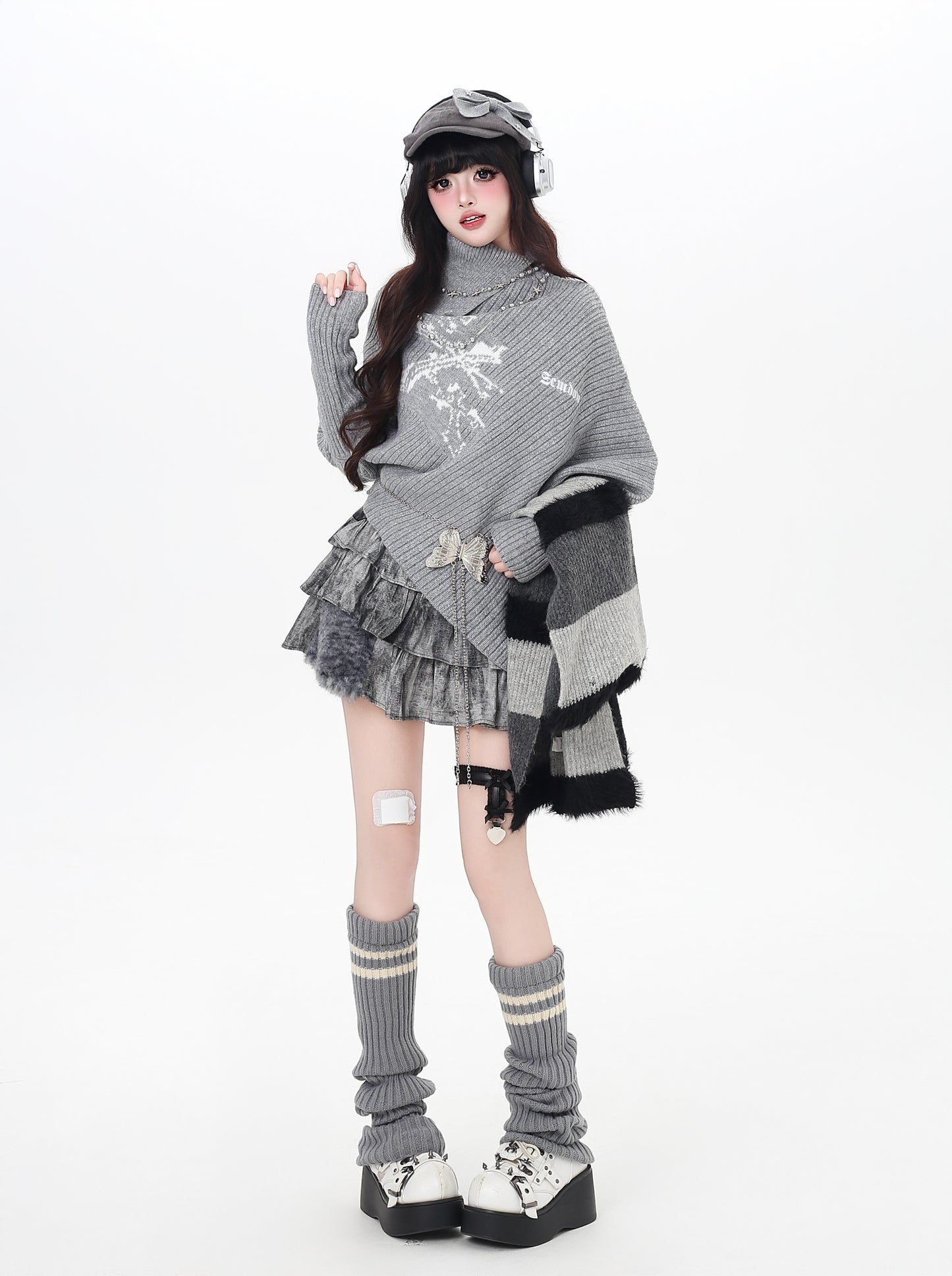 不規則ハイネックニット