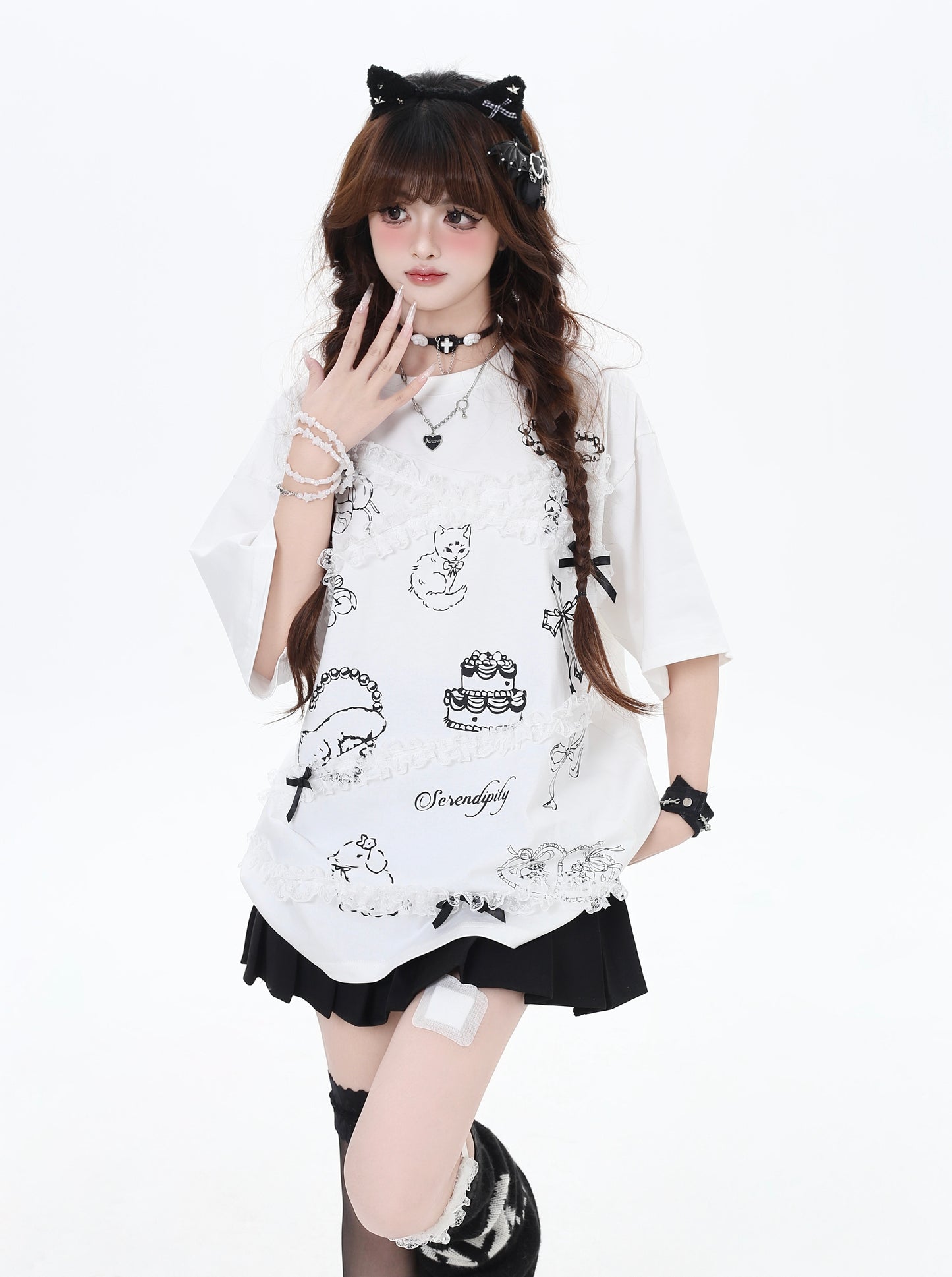 レースフリル＆カートゥーン！黒白ゆるTシャツ