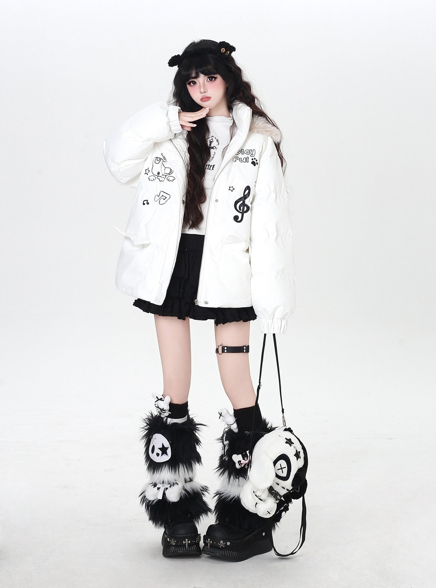 猫モチーフ 音符入り フード付き中綿ジャケット