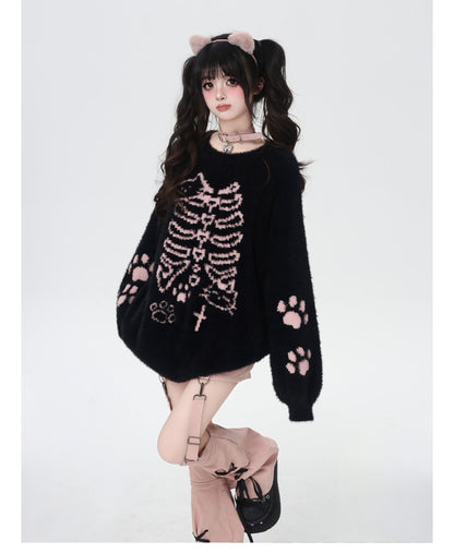 ふわふわネコモチーフ丸首ゆるニット 秋冬ガーリー