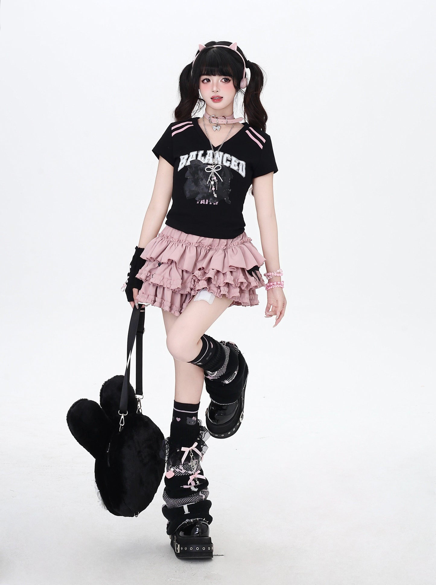 アメカジムード♡ブラック×ピンクボーダーVネックフィットT