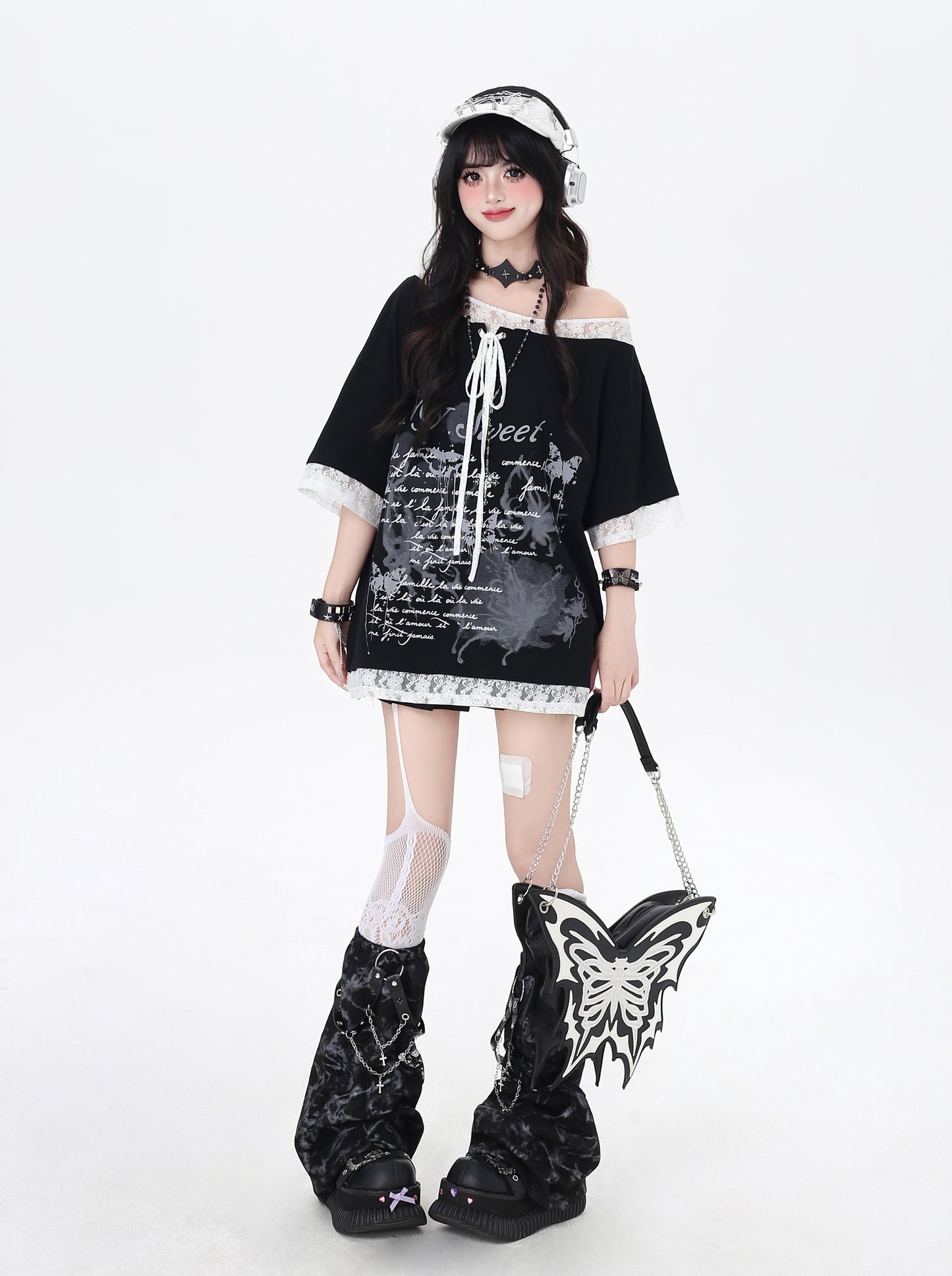 斜めショルダー×レースTシャツ
