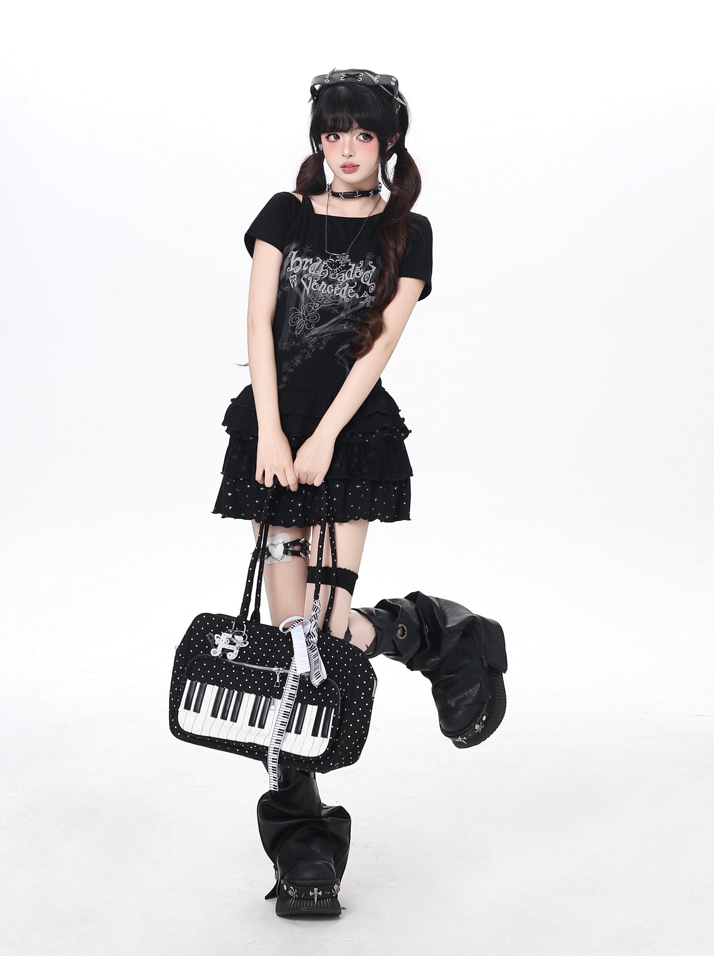 オフショルTシャツ｜アシメ・フリル・細見え